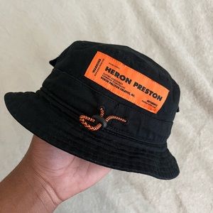 HERON PRESTON BUCKET HAT